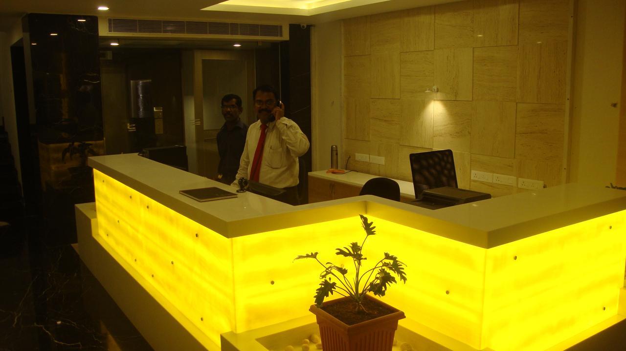 Hotel Mahi'S Gateway Коимбатур Экстерьер фото