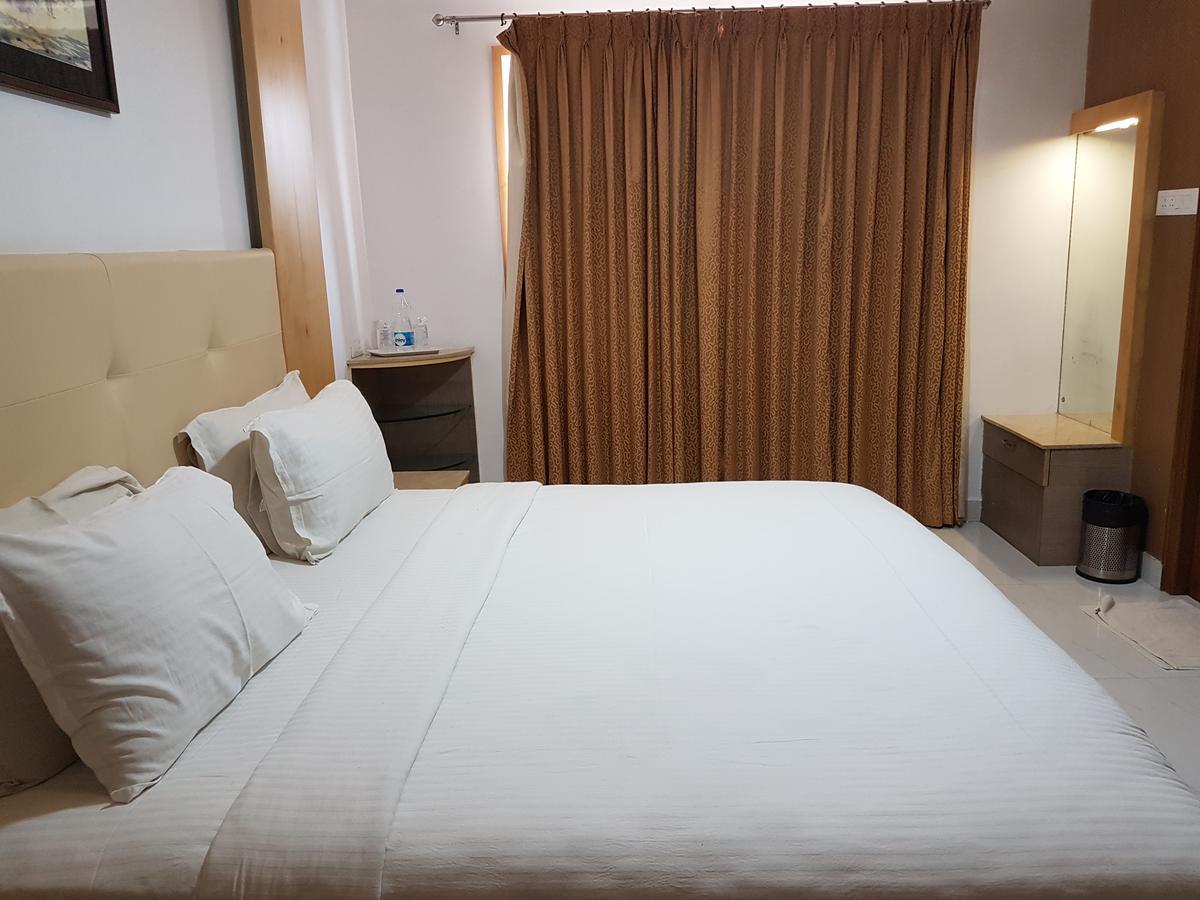 Hotel Mahi'S Gateway Коимбатур Экстерьер фото
