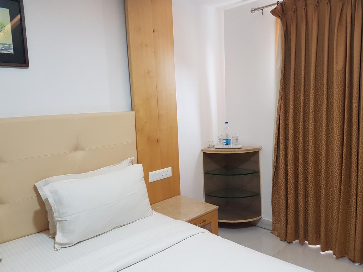 Hotel Mahi'S Gateway Коимбатур Экстерьер фото