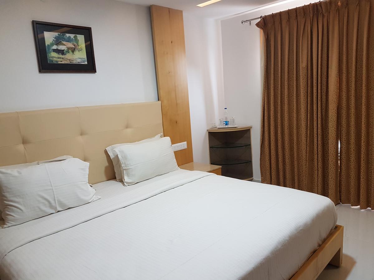 Hotel Mahi'S Gateway Коимбатур Экстерьер фото